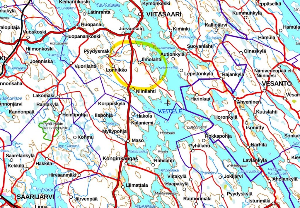 Kartta. Punaisia viivoja eli teitä. Sininen on järvi. Valkoinen on maata. Merkitty Venevalkaman paikka keltaisella ympyrällä.